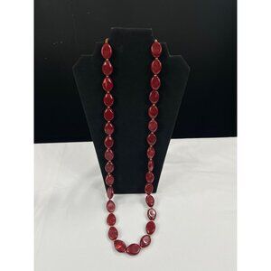Vintage SKU 7848 Red marbled Beaded Necklace With Wooden Accents